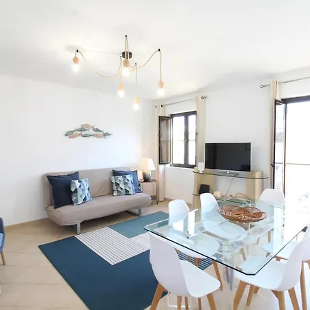 Appartamento Rare 2 In The Historic Center - 110m To Albufeira