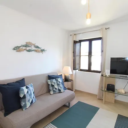 Appartement Rare 2 In The Historic Center - 110m To Albufeira